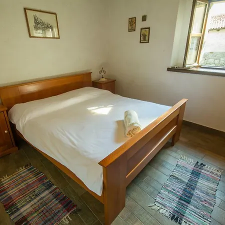 Homes Poli Svetega Antona *